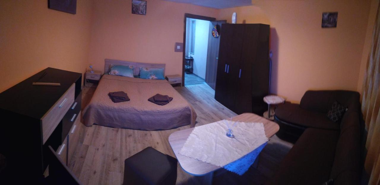 Edelvais Apartment *